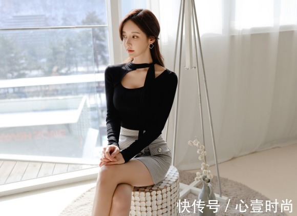 包臀裙|女神孙允珠高清时尚搭配:苍青雅黑圆弧镂空淑女包臀裙