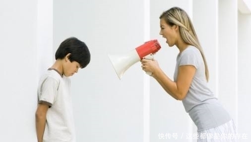 说出|5岁女儿遭妈妈吼,静默怔楞,半天后说出一句话,家长突觉愧疚