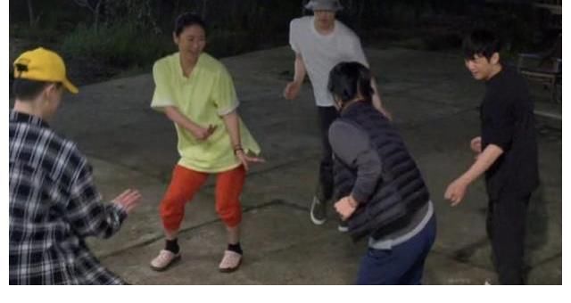 那英|《向往5》那英与梁静的到来，何炅和黄磊的开心是装不出来的！