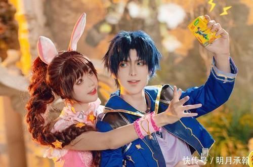 手办|爸妈都是玩COS的高手是啥体验?3岁萌宝在漫展中长大,手办当玩具