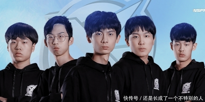 大仙直播自曝kgl席位费500万,痛苦面具瞬间