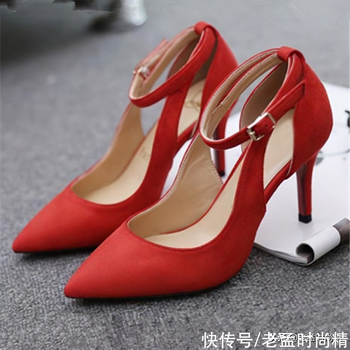 漆皮|红色尖头高跟鞋让你轻松做最美的新娘