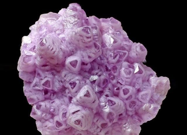 也许|世界上最美丽而又价值千金的十种石头,也许你从未见过