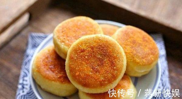 小面包不要到外面买啦!8个步骤教会你怎么做,完全不输给外面