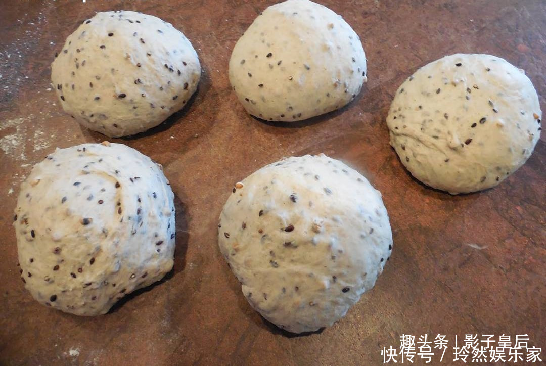 比馒头简单,比包子好吃,我家隔三差五做一次,一出锅就抢光!