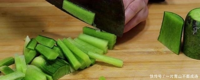 萝卜学会这样腌制,太好吃了,不晒不泡,3天就能吃,超简单