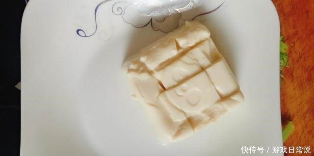 “补钙达人”终被发现,钙是牛奶的6倍,儿子隔三差五吃,长大个!