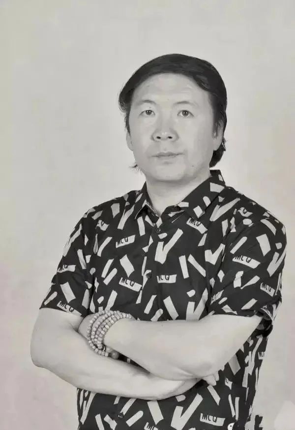 曹宝麟老师|11届国展行草书评委曹宝麟没推荐行草书作品,反而推荐这件隶书