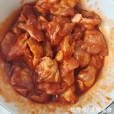 翻山越岭只为这道奥尔良鸡脆骨