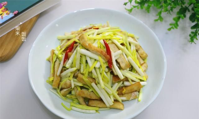 豆腐的神仙吃法,大火一炒,香味满屋飘,开胃下饭吃不够