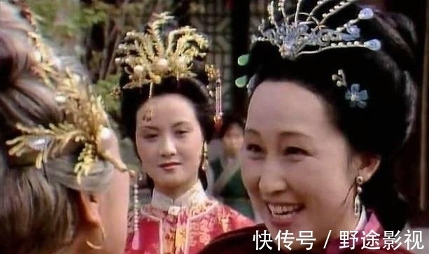 生日$宝玉生日时薛姨妈的礼物为何减一等?宝钗的两个细节说出了答案!