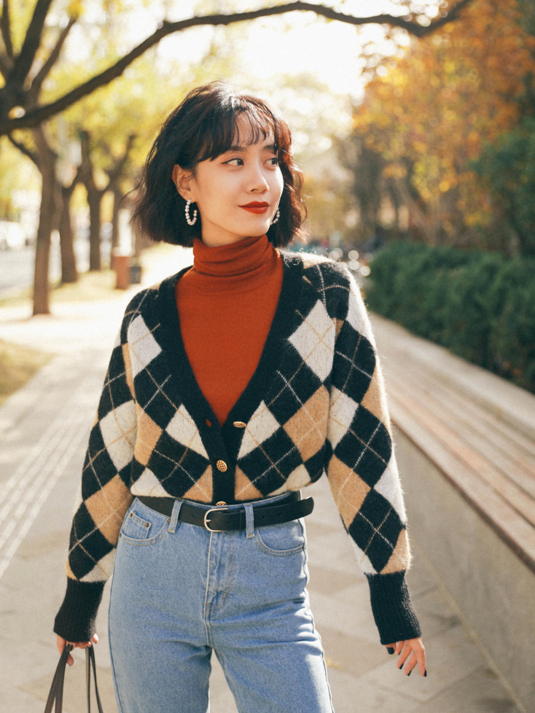 法式风毛衣 冬季就适合穿“法式风毛衣”,这些单品百搭又显气质,美得高级