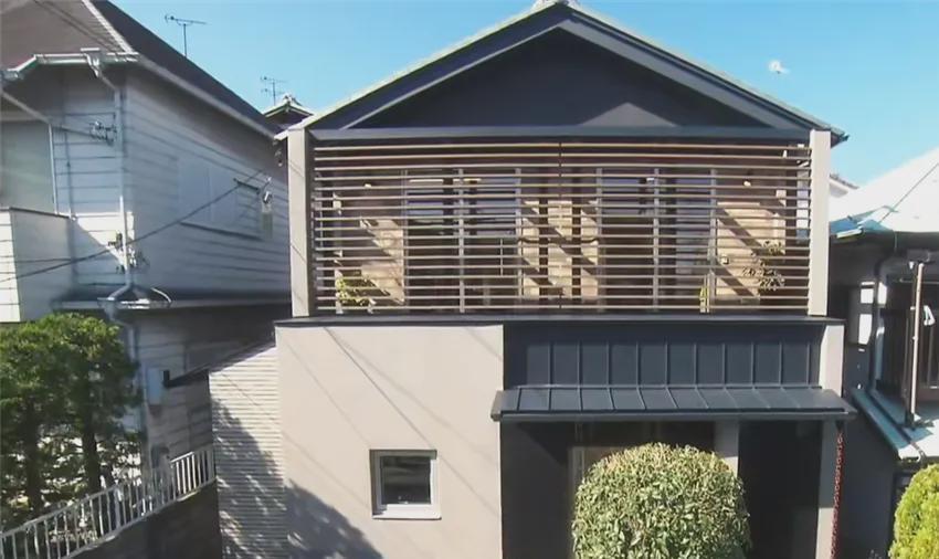 棉被|日本五个女生共睡一屋，用棉被隔开当房间，过着极致蜗居的生活