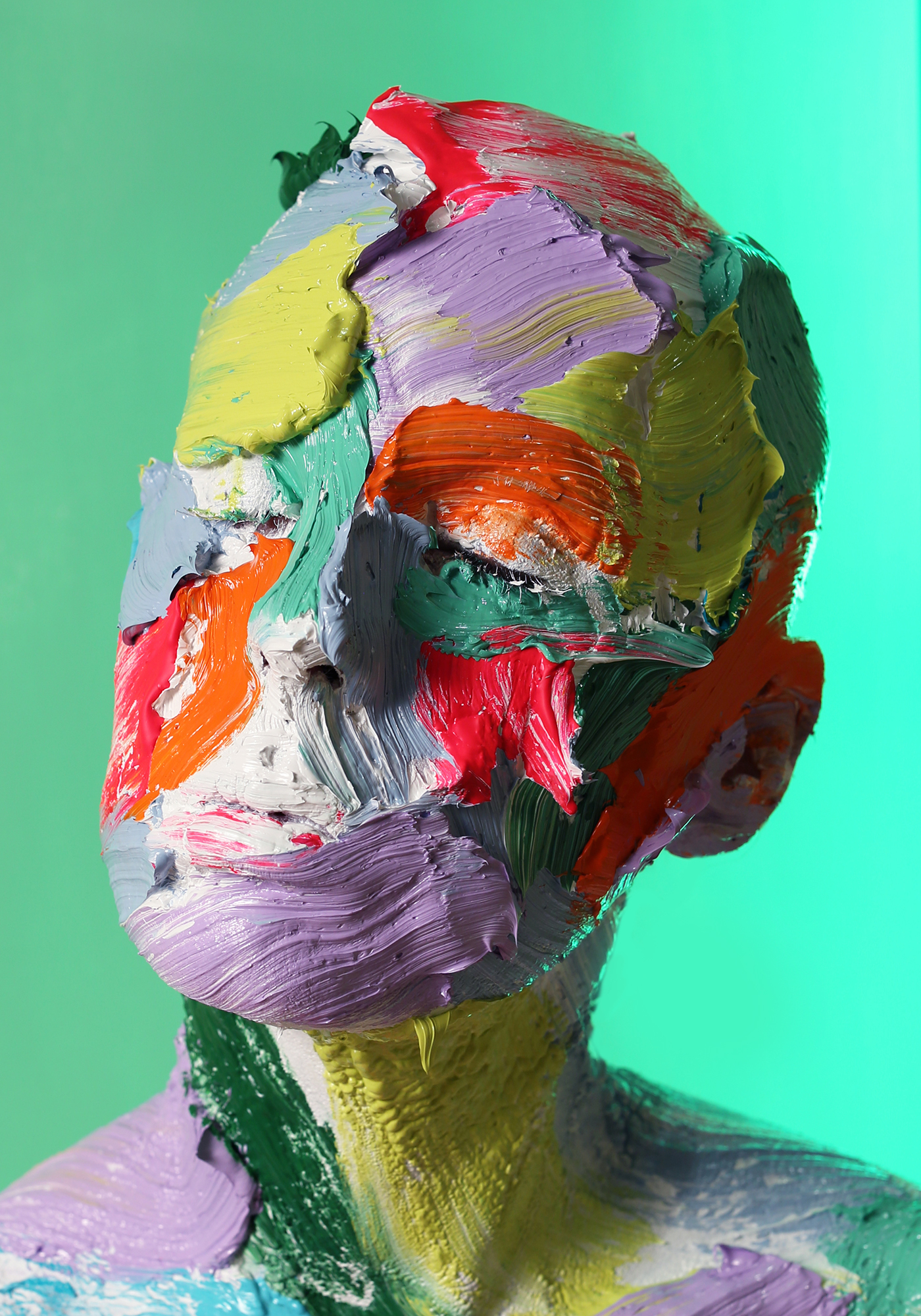 索菲·德里克@你见过在画布上画画的,可你见过在自己头上画油画的吗