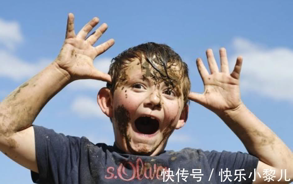 朵朵|怀孕5月被外甥锤肚子,小姑子称闹着玩,孕爸反手一巴掌:我也是