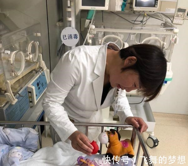 吸毒|揪心!吸毒妈妈生下“毒宝宝”,丢在医院后关机失联了!