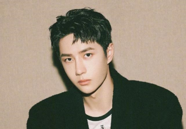 解约|《经纪人2》豪华阵容曝光王一博为师妹引流,杜华或遇解约危机