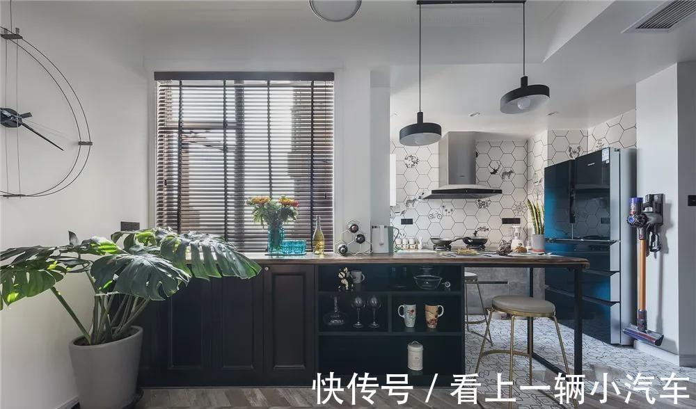 墙面|看完几个技巧,解救喜欢开放式厨房又担心油烟的你
