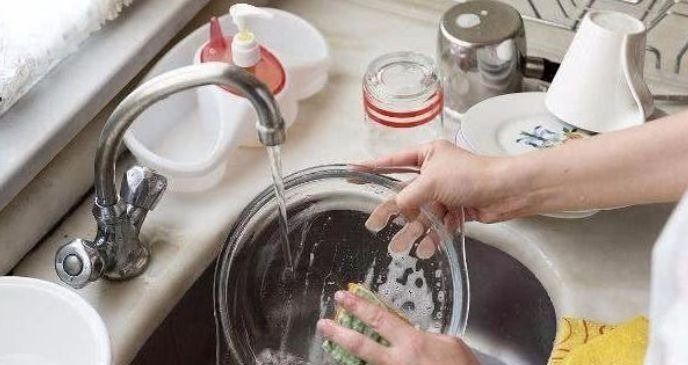 洗碗|怀孕后有4种家务,孕妇尽量不要做,就算再勤快,也要忍住了!