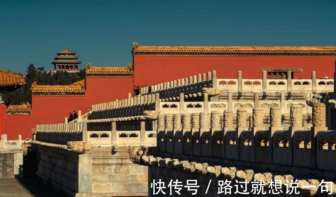 中国文化|晚唐诗人很经典的一首牡丹诗，赞颂农民领袖天下无双，豪气纵横