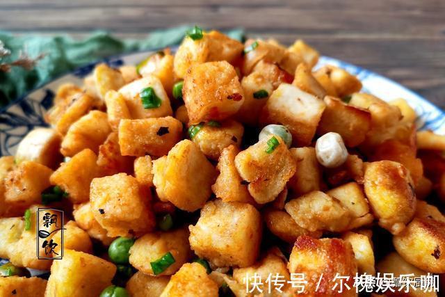 馒头丁|3元钱解决一顿美味早餐，兜里没钱也不用饿肚子，满满一盘吃得饱