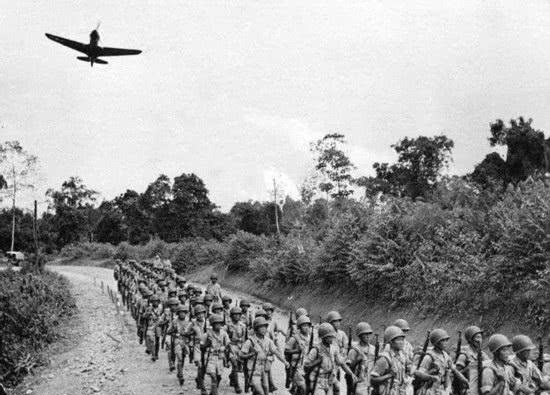 此人|此人是黄埔生中最早升师长的，要和解放军决战，反使自己全军覆没