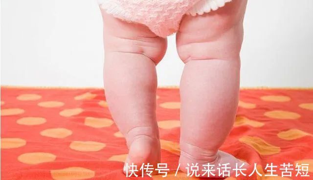 脊柱|4个错误做法,可能让宝宝骨骼“发育畸形”,很多人被蒙在鼓里