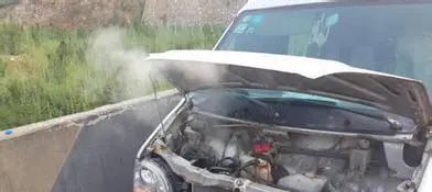 面包车老是开锅