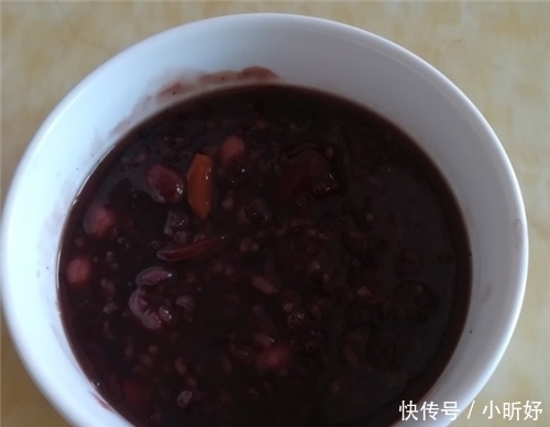 红枣和它煮，是穷人的“造血库”，补血又暖宫，上班族也能做！