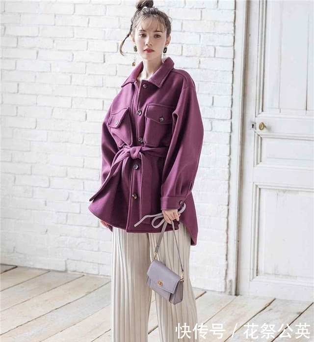 阔腿裤大势已去!今年流行的是“小白裤”,150女生穿显瘦又显高