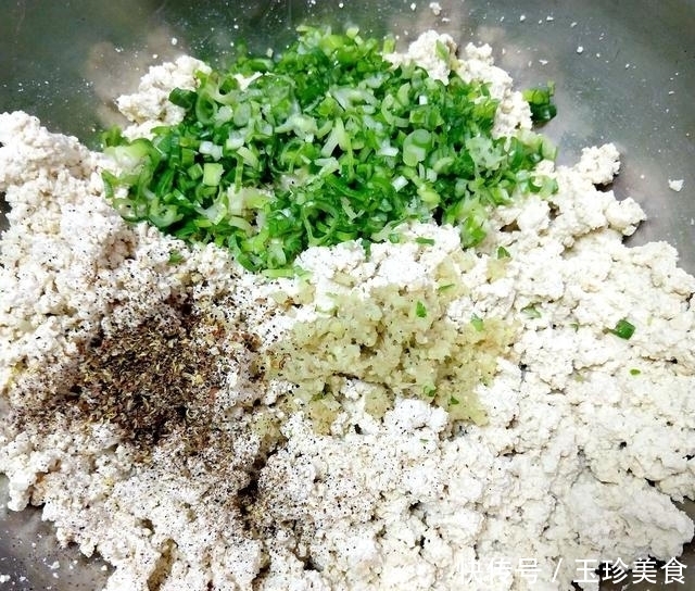 肉丸|别再油炸丸子了,这做法比肉丸好吃,白嫩鲜香不上火,秋燥要吃