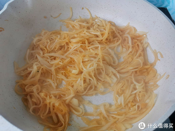 吃法|秋天萝卜最养人，教你最简单的吃法，不烧汤不凉拌，比土豆丝好吃