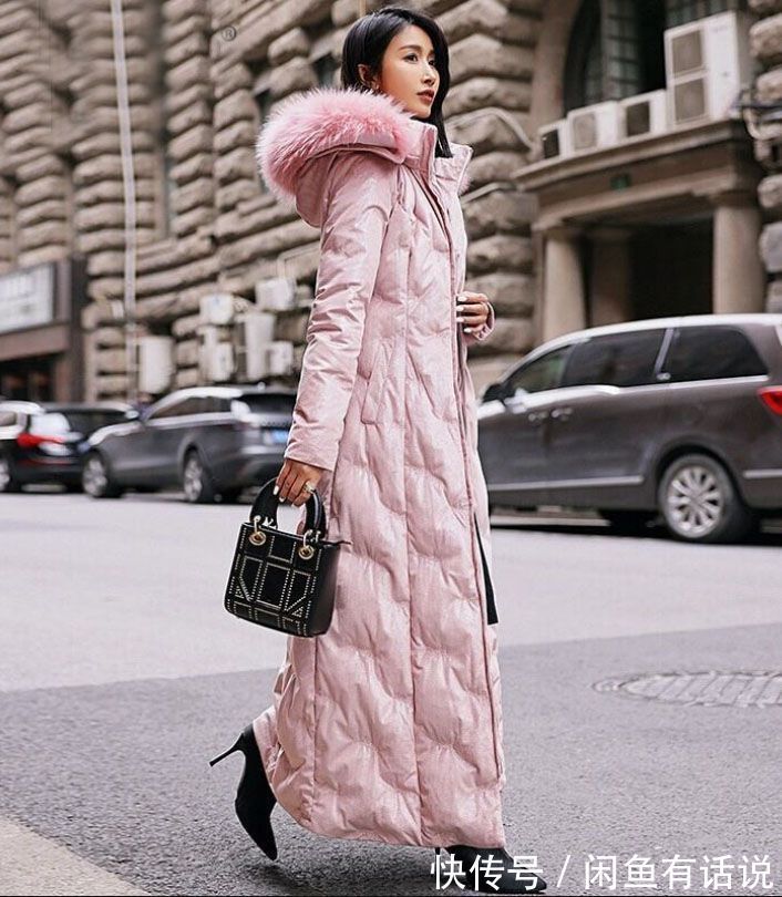 长度|微胖阿姨穿羽绒服,选款式记得“3要3不要”,时髦舒服还很显瘦
