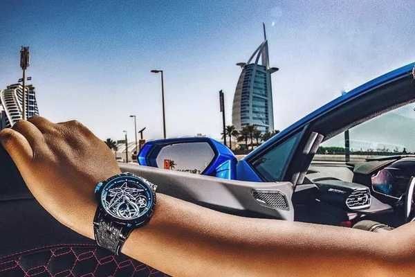 商家|为什么那么多人喜欢戴复刻手表呢？是真的手表吗？