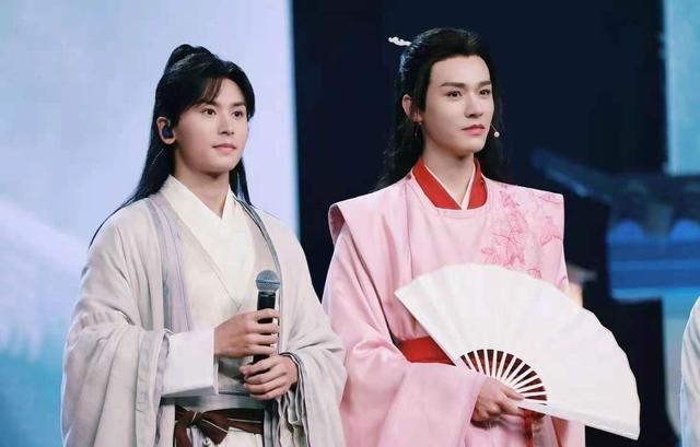 一场演唱会让龚俊张哲瀚无所遁形,粉丝消耗偶像热度还不自知