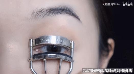 芽芽|别再画眼影了,这种眼妆才是真的又纯又欲啊