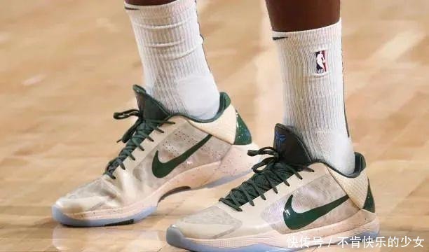 adidas 球星上脚|巴特勒上脚新配色!塔图姆这双骚气!