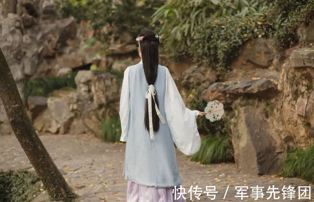 陆游|送走心爱的侍女后,他写了首宋词,中间两句让人想哭,成网络金句