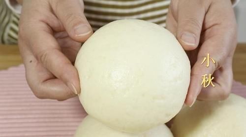 生坯|用开水烫面做馒头，是老一辈蒸馒头的方法，不发面个个暄软回甘