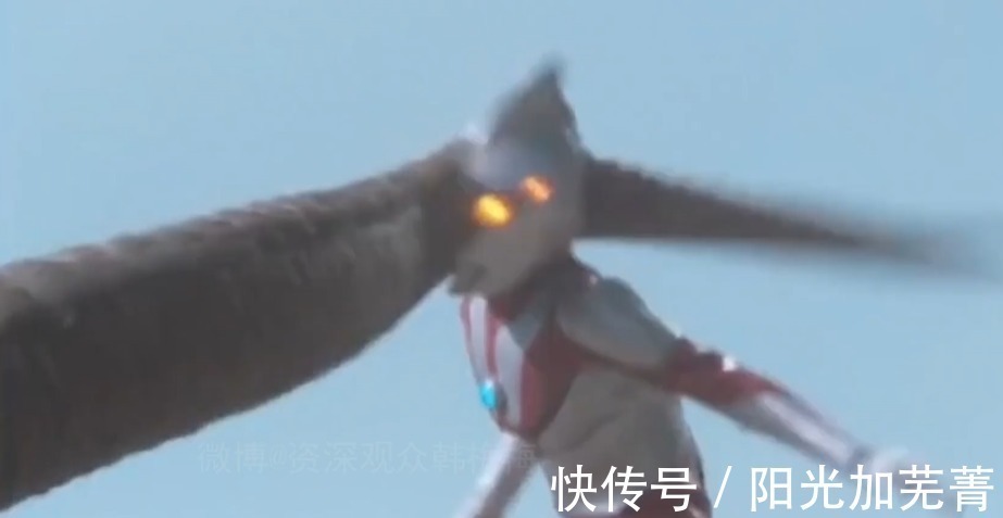 m78星云|空手接白刃,想背摔怪兽反被压,守护我的奥特曼竟然是一群沙雕