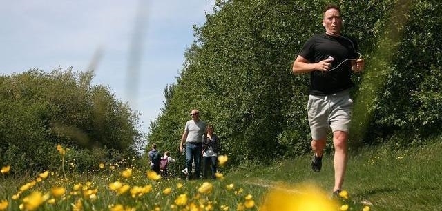 剧烈运动|4种水果,热量完胜大米饭,吃得越多,身材越胖,减肥的人要忌口