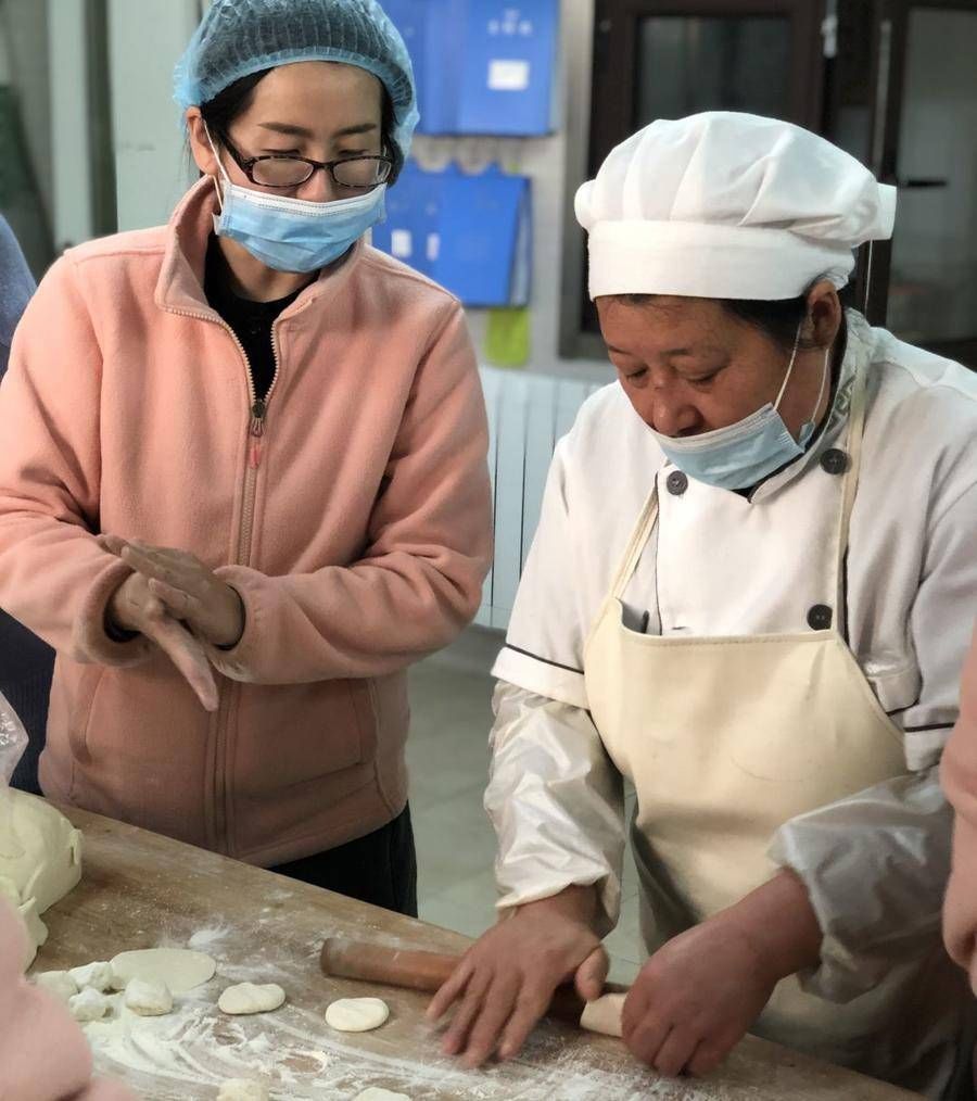 包饺子@济南市天桥区金色悦城幼儿园开展冬至节气主题教育活动