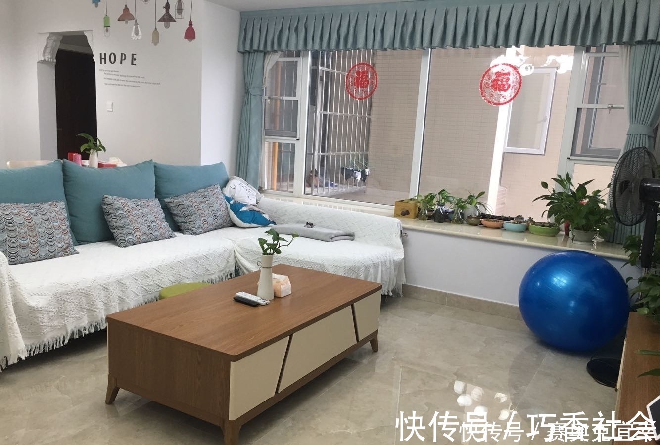 餐厅|新房刚大扫除完成，朋友进门就被电视墙惊艳到，特别不满意餐厅