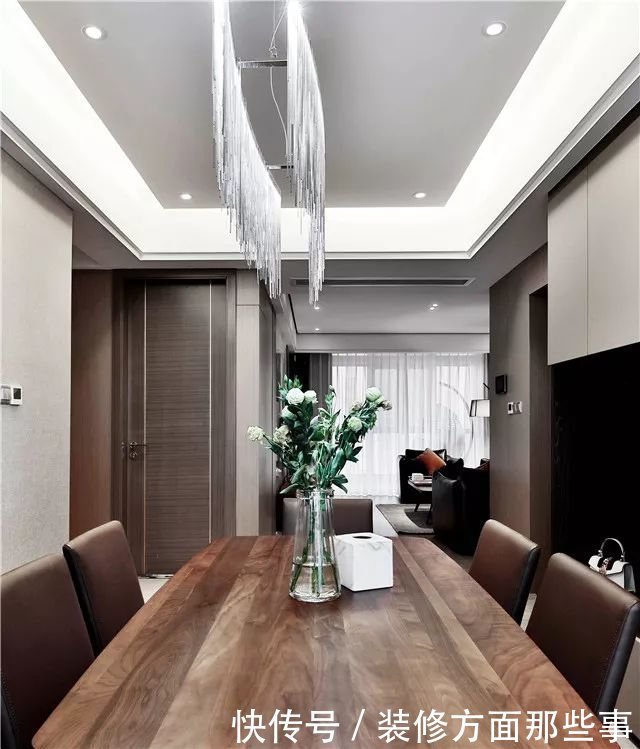 卧室|122平空间铺垫现代基调,一点摩登,一点不拘