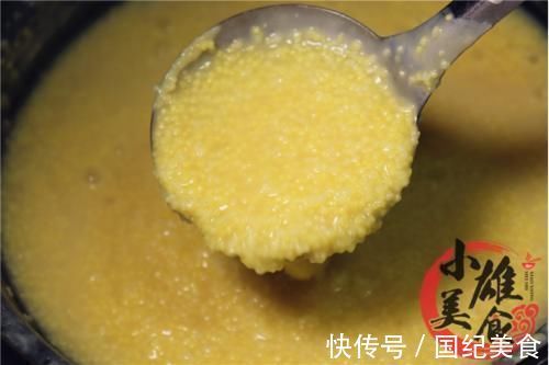 煮小米粥时,马上下锅就错了!多加一步,包你煮出又香又粘稠