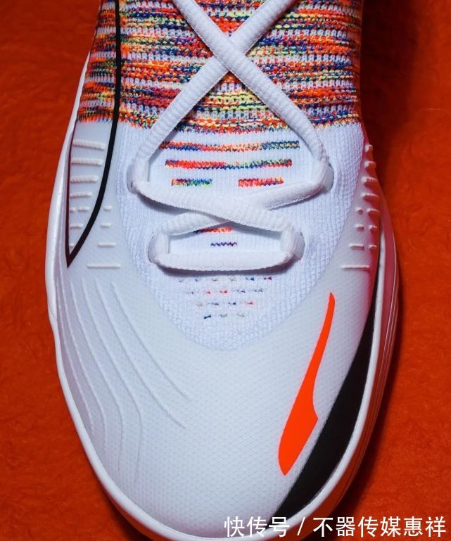 球鞋图见丨提起“又帅又能打”的球鞋,你最先想起的是____?