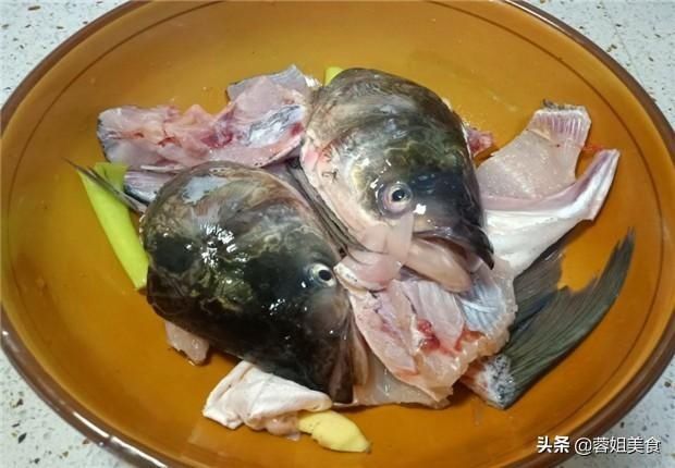 锅中|酸菜鱼的地道做法,掌握一步,鱼肉不腥味道鲜,比饭店的还好吃