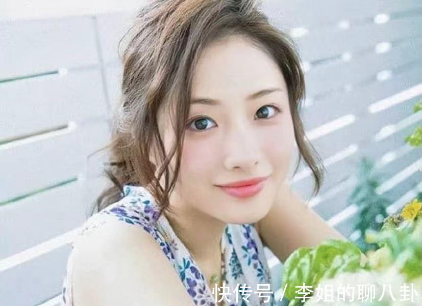 蓬松度|脸圆、脸上肉多的女生,不适合3种卷发,很容易显得脸更圆