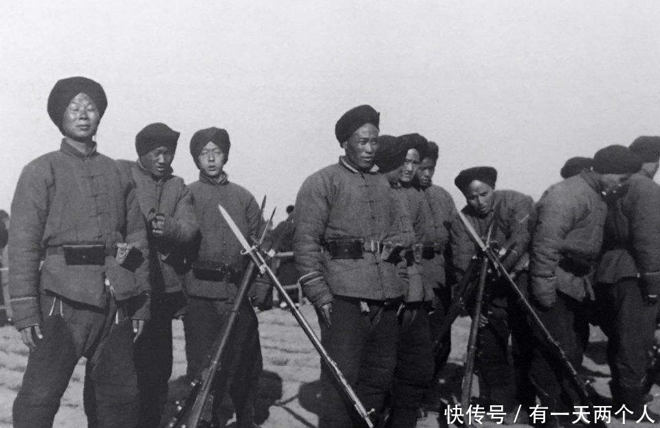 地方官员|李鸿章当了50年官员，俸禄标准是多少？答案一目了然