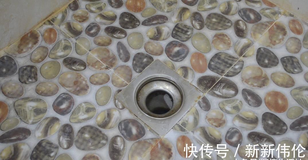 卫生间墙角喷一些它, 角落不脏不臭, 还没有小飞虫, 试过的人都夸好